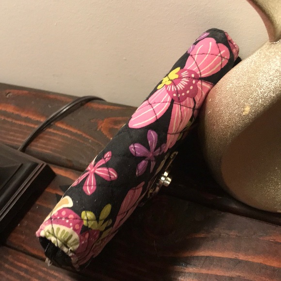 Vera Bradley wallet. - Picture 6 of 8